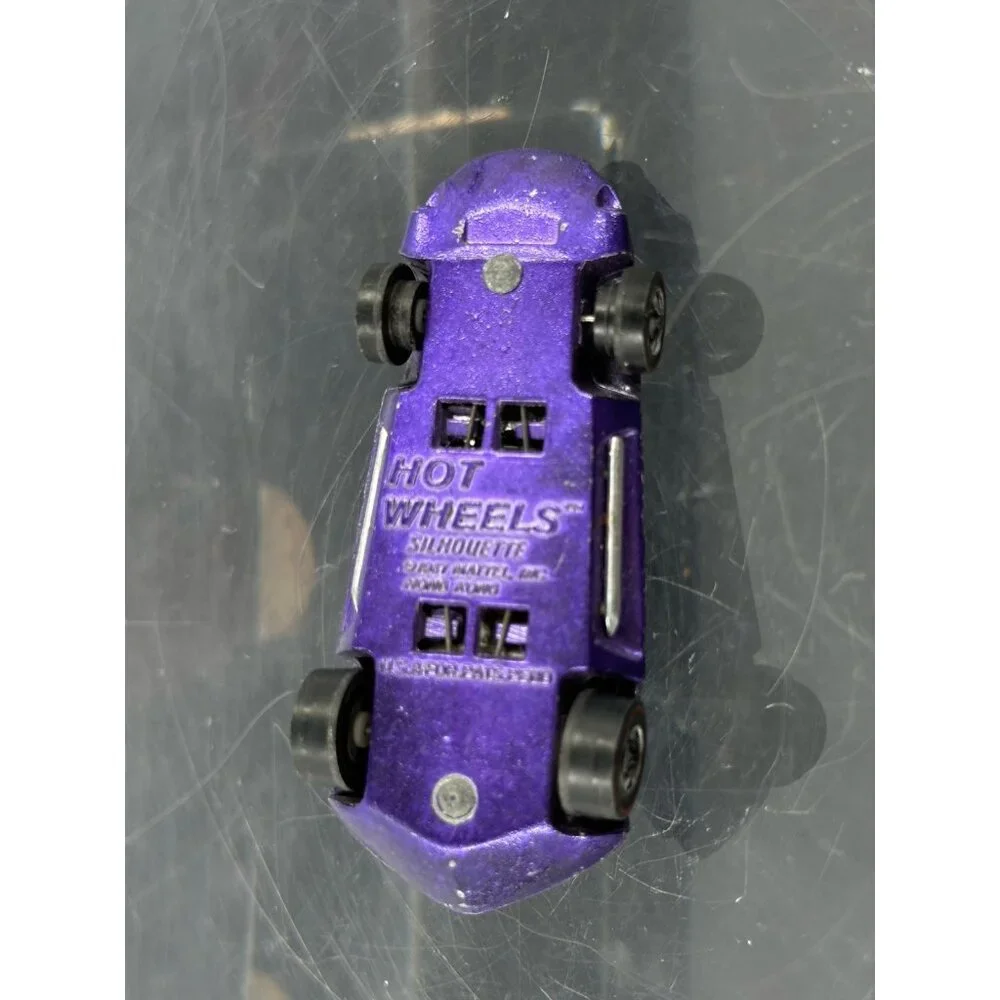Hot Wheels Redline Silhouette 1967 Purple Gray Interior Made In Hong Kong - Picture 8 of 8